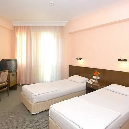 Hotel Remi 4*