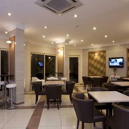 Remi Hotell 4*